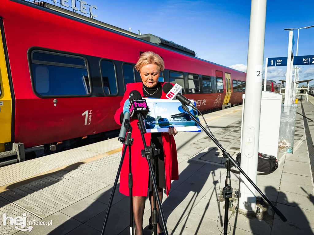 Kolejowa konferencja prasowa posłanki Skowrońskiej
