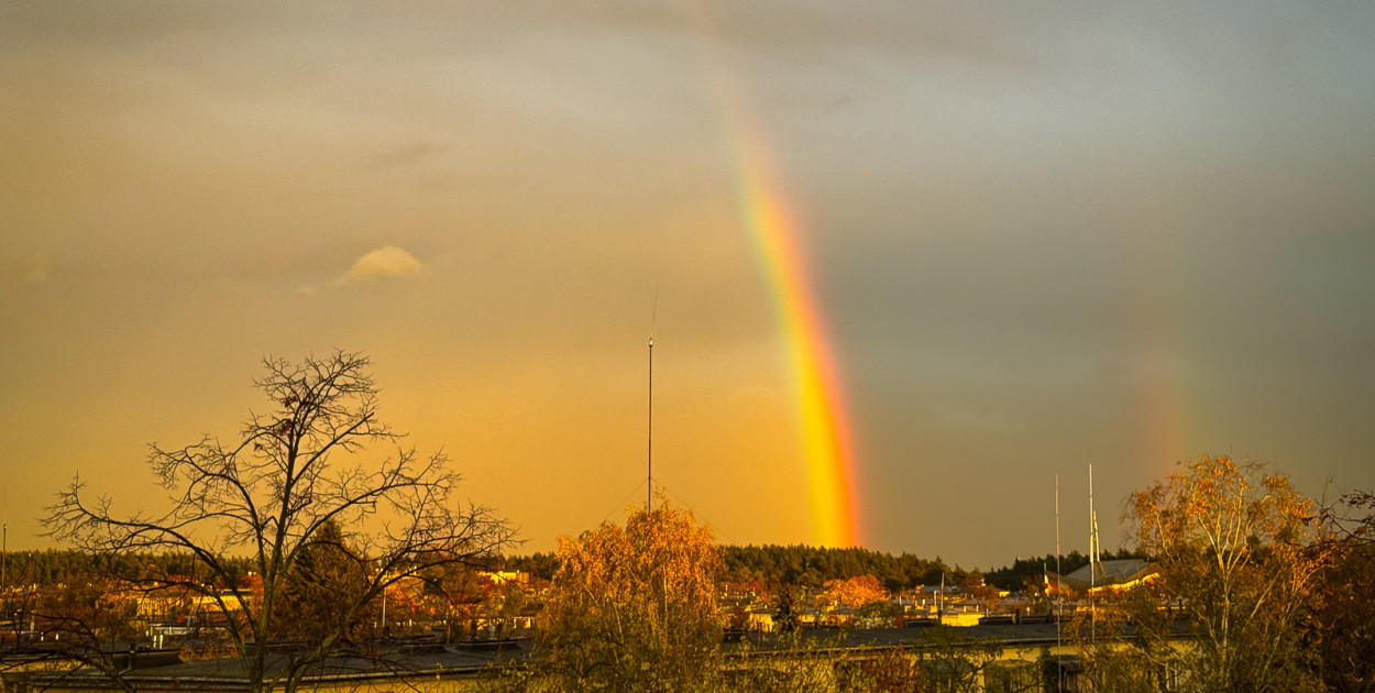 Zjawiskowa tęcza i zachód