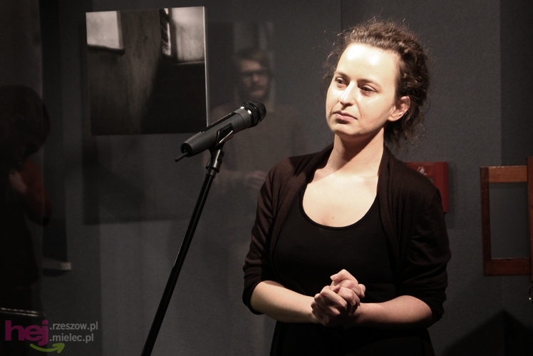 Agnieszka Ziobro i jej zbiór fotografii ?Pamięć uczuć? w Jadernówce