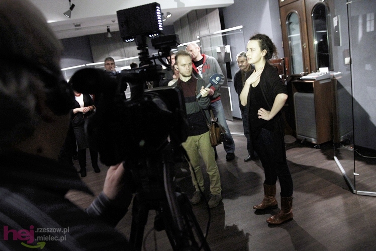 Agnieszka Ziobro i jej zbiór fotografii ?Pamięć uczuć? w Jadernówce