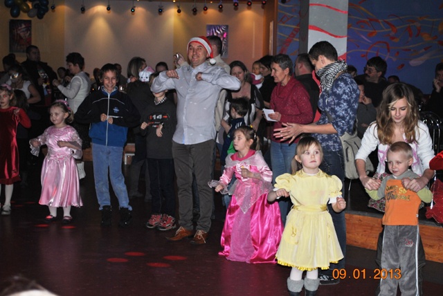 Zabawa choinkowa Osiedla Niepodległości