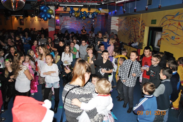 Zabawa choinkowa Osiedla Niepodległości