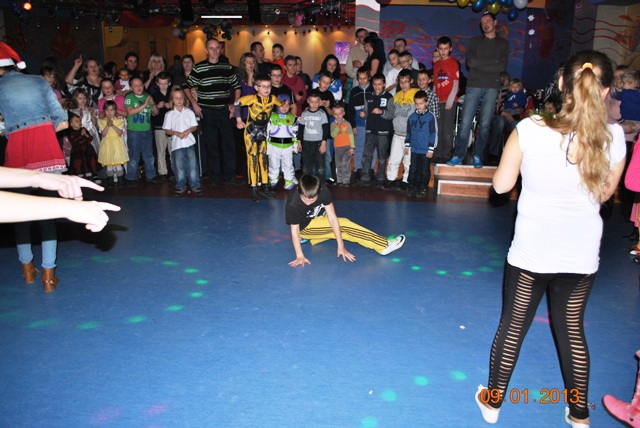 Zabawa choinkowa Osiedla Niepodległości