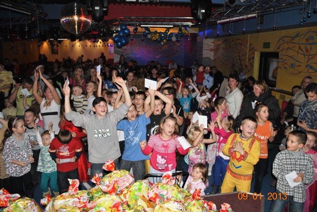 Zabawa choinkowa Osiedla Niepodległości