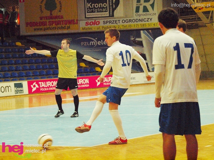 II Charytatywny Turniej Piłkarski Derby Mielca 2012 - część I