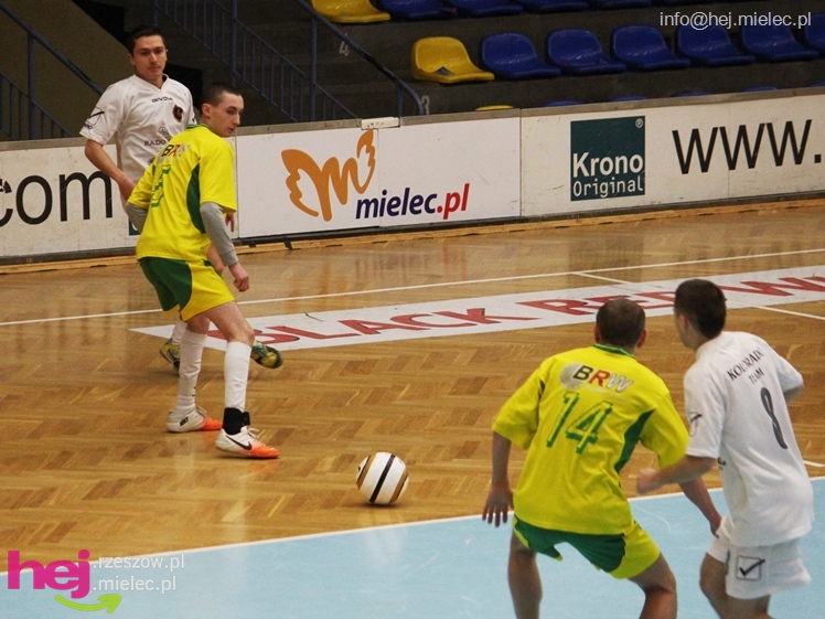 II Charytatywny Turniej Piłkarski Derby Mielca 2012 - część I