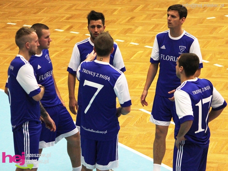 II Charytatywny Turniej Piłkarski Derby Mielca 2012 - część I