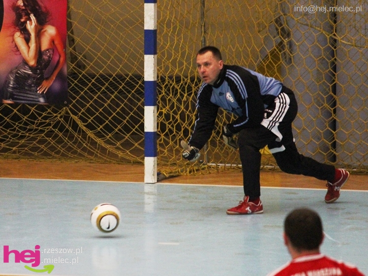 II Charytatywny Turniej Piłkarski Derby Mielca 2012 - część I