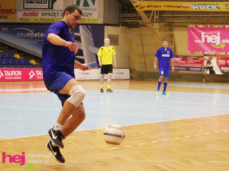 II Charytatywny Turniej Piłkarski Derby Mielca 2012 - część I