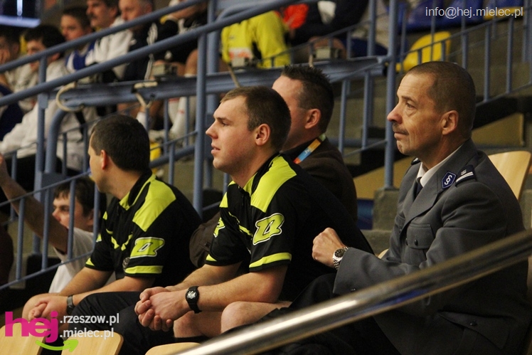 II Charytatywny Turniej Piłkarski Derby Mielca 2012 - część I