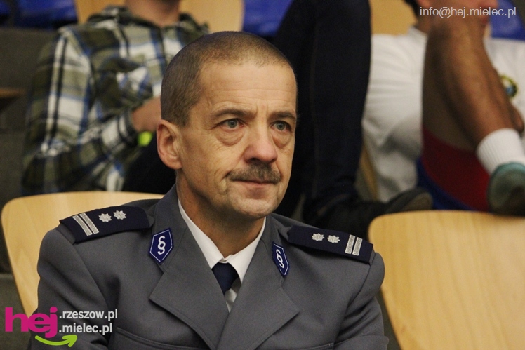 II Charytatywny Turniej Piłkarski Derby Mielca 2012 - część I