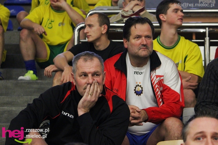 II Charytatywny Turniej Piłkarski Derby Mielca 2012 - część I