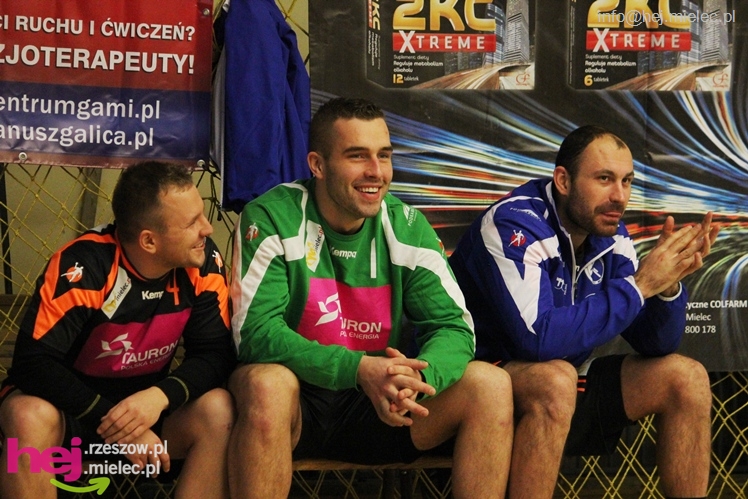 II Charytatywny Turniej Piłkarski Derby Mielca 2012 - część I