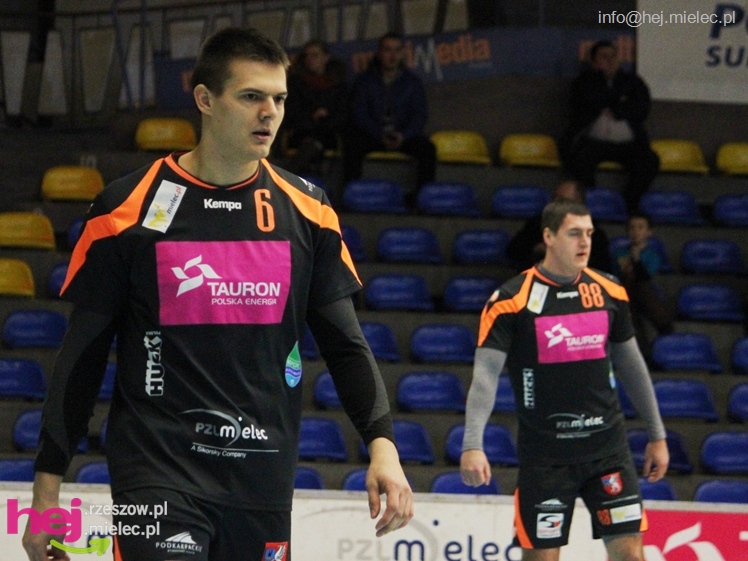 II Charytatywny Turniej Piłkarski Derby Mielca 2012 - część I