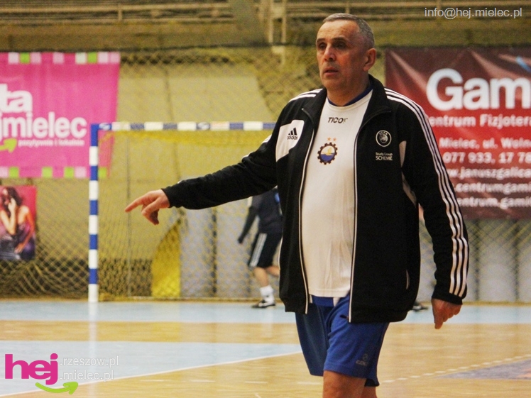 II Charytatywny Turniej Piłkarski Derby Mielca 2012 - część I