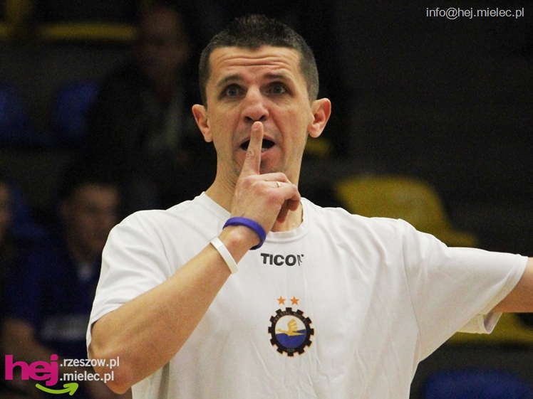 II Charytatywny Turniej Piłkarski Derby Mielca 2012 - część I