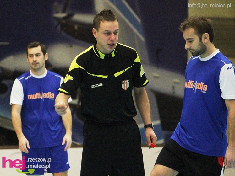 II Charytatywny Turniej Piłkarski Derby Mielca 2012 - część I