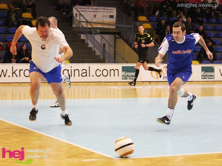 II Charytatywny Turniej Piłkarski Derby Mielca 2012 - część I