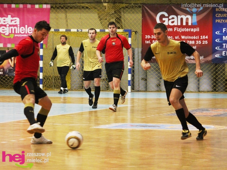 II Charytatywny Turniej Piłkarski Derby Mielca 2012 - część I