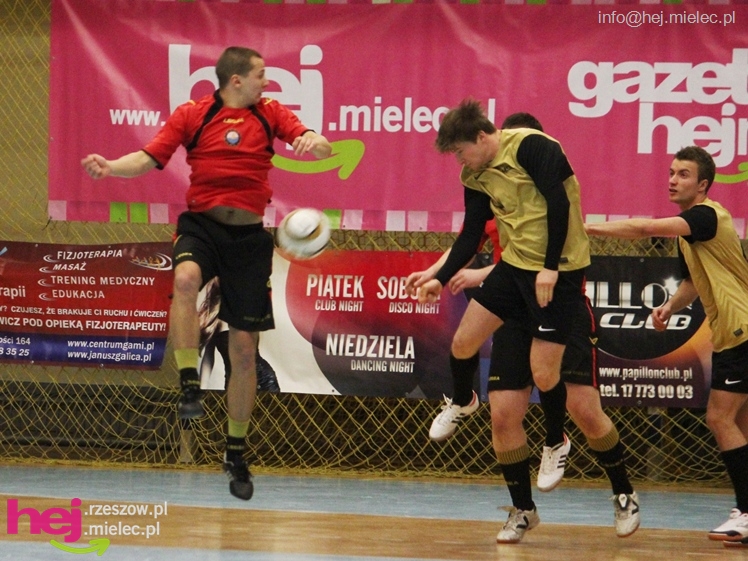 II Charytatywny Turniej Piłkarski Derby Mielca 2012 - część I