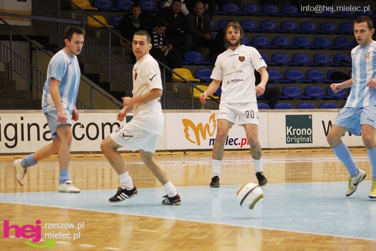 II Charytatywny Turniej Piłkarski Derby Mielca 2012 - część I