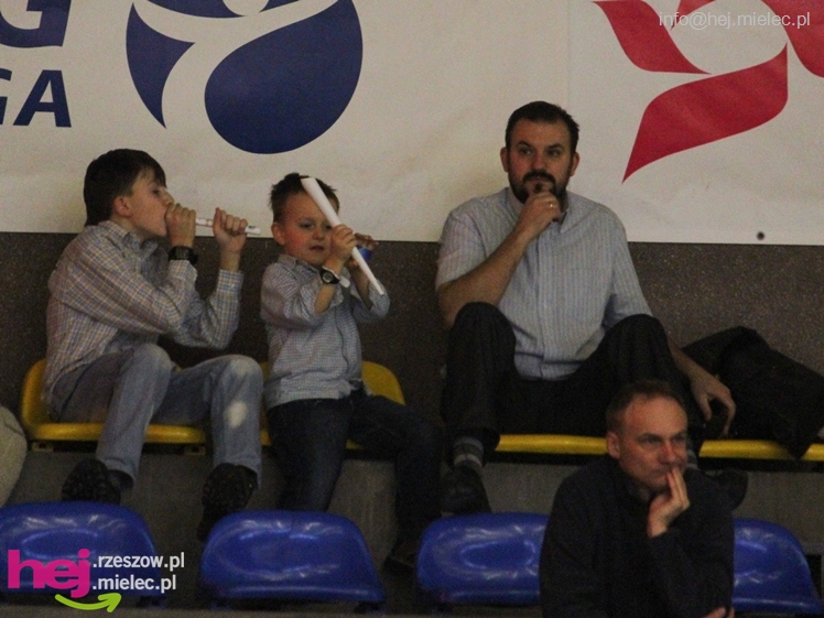 II Charytatywny Turniej Piłkarski Derby Mielca 2012 - część I