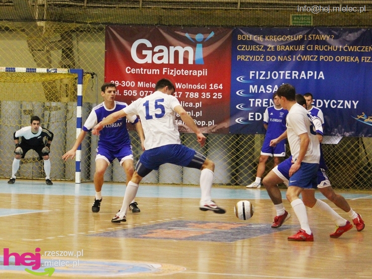 II Charytatywny Turniej Piłkarski Derby Mielca 2012 - część I