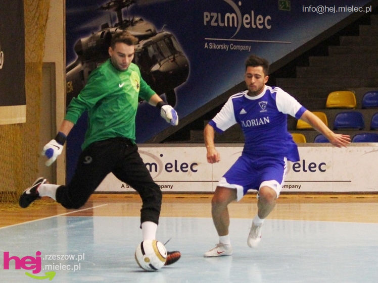 II Charytatywny Turniej Piłkarski Derby Mielca 2012 - część I