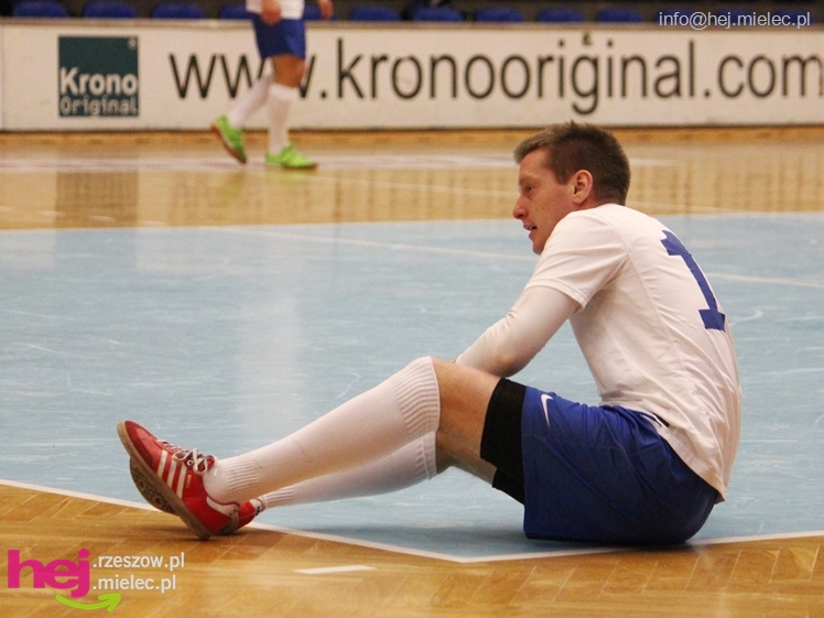 II Charytatywny Turniej Piłkarski Derby Mielca 2012 - część I