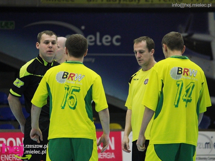 II Charytatywny Turniej Piłkarski Derby Mielca 2012 - część I