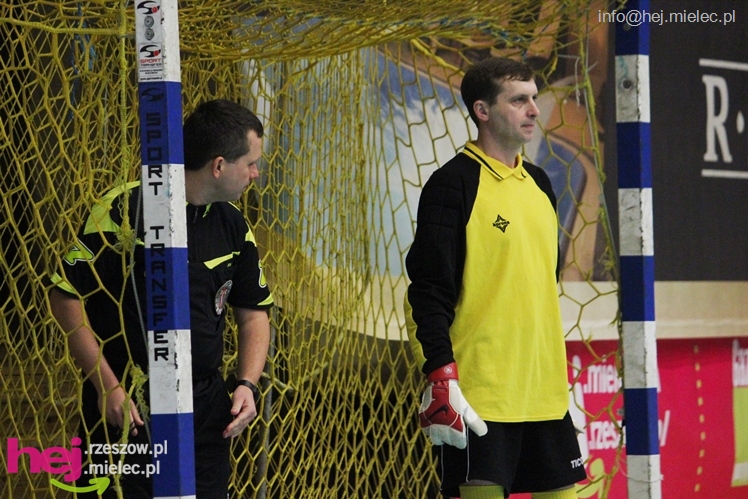 II Charytatywny Turniej Piłkarski Derby Mielca 2012 - część I