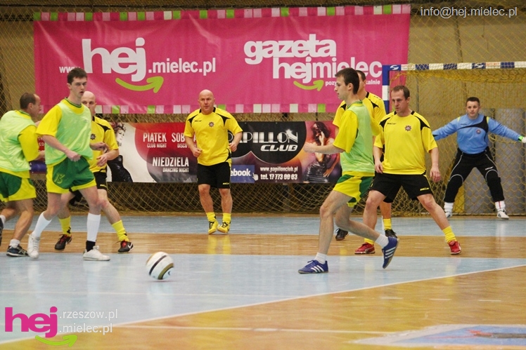 II Charytatywny Turniej Piłkarski Derby Mielca 2012 - część I