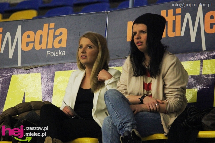 II Charytatywny Turniej Piłkarski Derby Mielca 2012 - część I