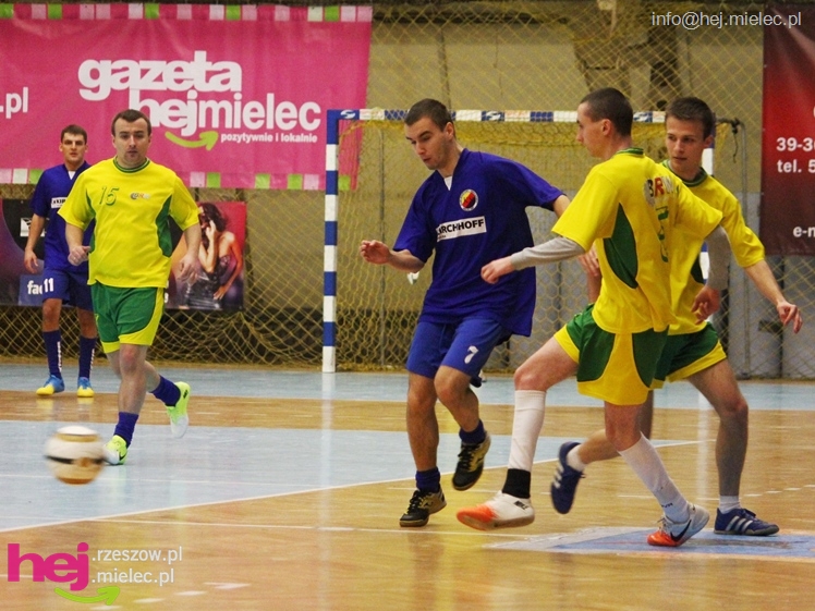 II Charytatywny Turniej Piłkarski Derby Mielca 2012 - część I