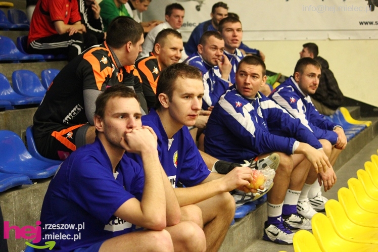 II Charytatywny Turniej Piłkarski Derby Mielca 2012 - część I
