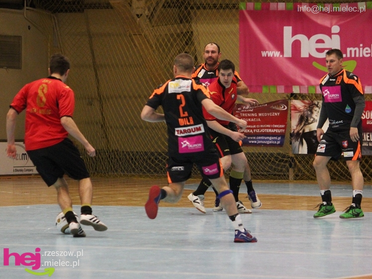 II Charytatywny Turniej Piłkarski Derby Mielca 2012 - część I