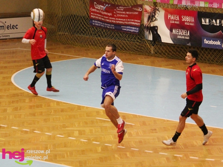 II Charytatywny Turniej Piłkarski Derby Mielca 2012 - część I