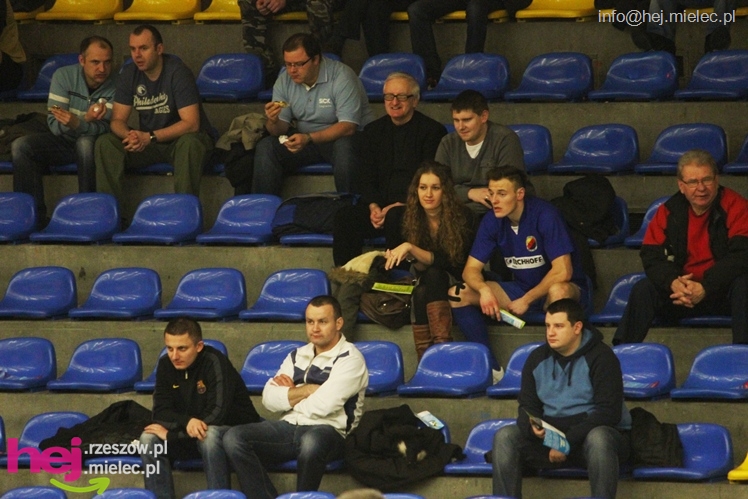 II Charytatywny Turniej Piłkarski Derby Mielca 2012 - część I