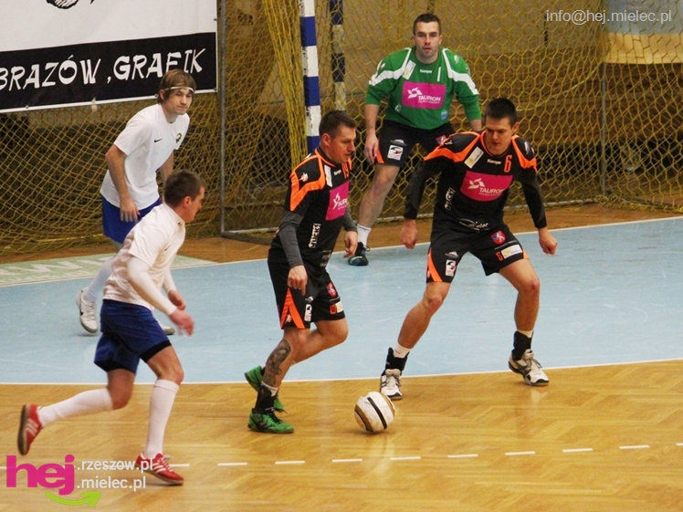 II Charytatywny Turniej Piłkarski Derby Mielca 2012 - część I