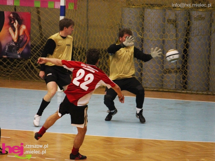 II Charytatywny Turniej Piłkarski Derby Mielca 2012 - część I