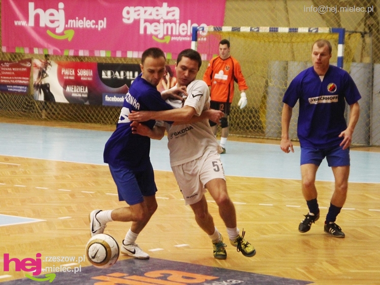 II Charytatywny Turniej Piłkarski Derby Mielca 2012 - część I