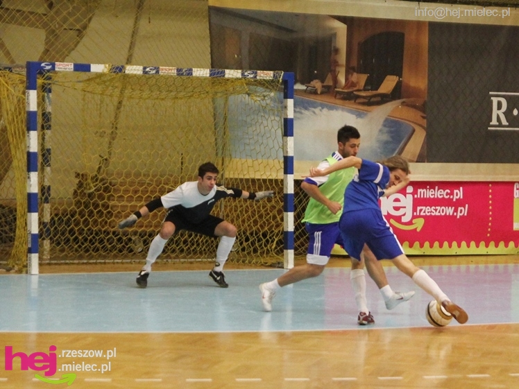 II Charytatywny Turniej Piłkarski Derby Mielca 2012 - część I