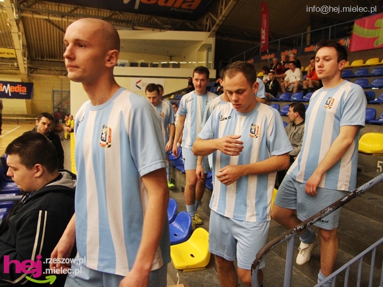 II Charytatywny Turniej Piłkarski Derby Mielca 2012 - część I