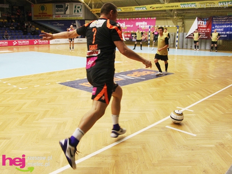 II Charytatywny Turniej Piłkarski Derby Mielca 2012 - część I