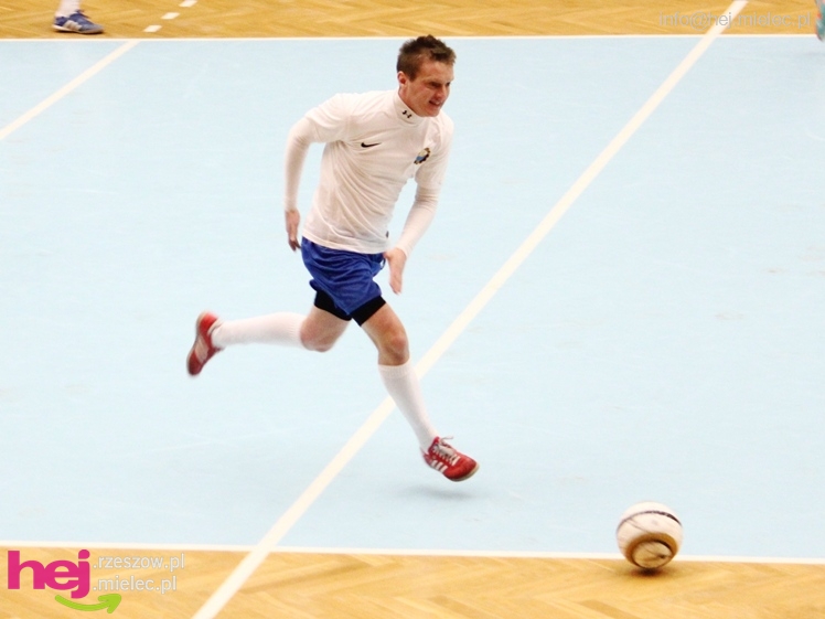 II Charytatywny Turniej Piłkarski Derby Mielca 2012 - część I