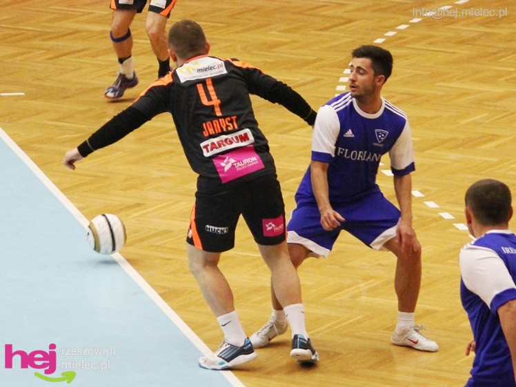 II Charytatywny Turniej Piłkarski Derby Mielca 2012 - część I