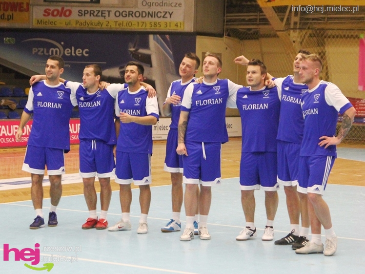 II Charytatywny Turniej Piłkarski Derby Mielca 2012 - część II