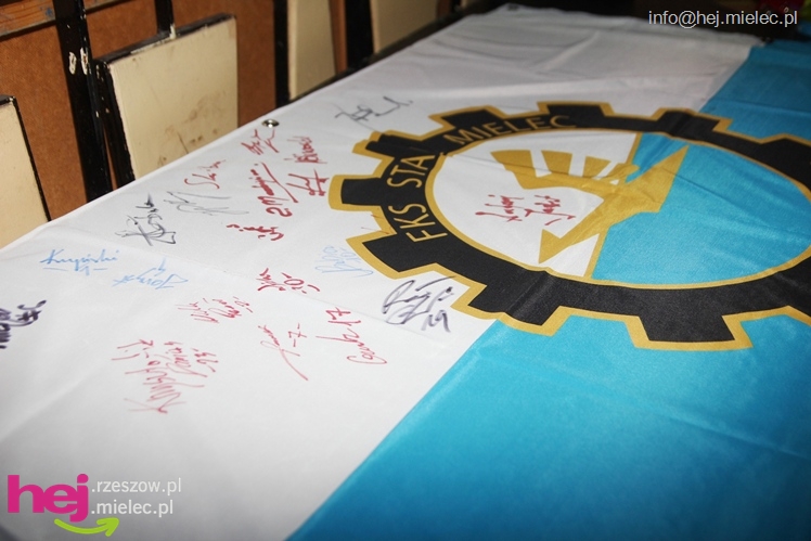 II Charytatywny Turniej Piłkarski Derby Mielca 2012 - część II