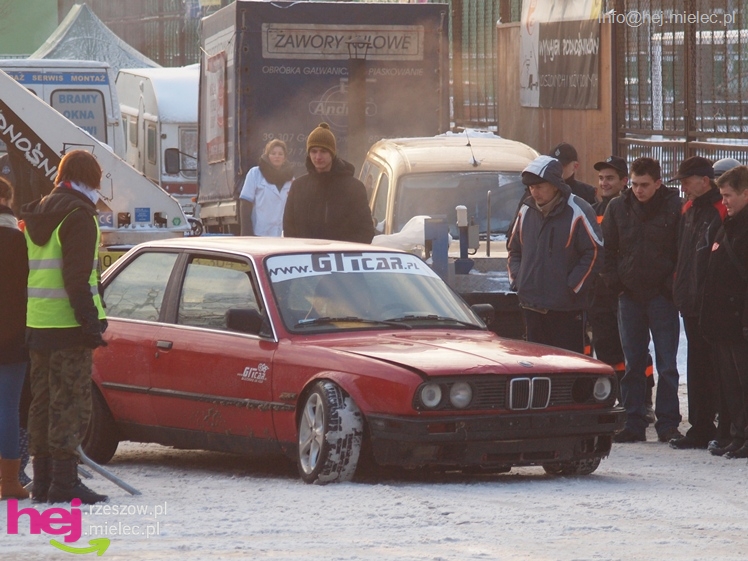 21. Finał Wielkiej Orkiestry Świątecznej Pomocy w Mielcu. Impreza finałowa - część 1