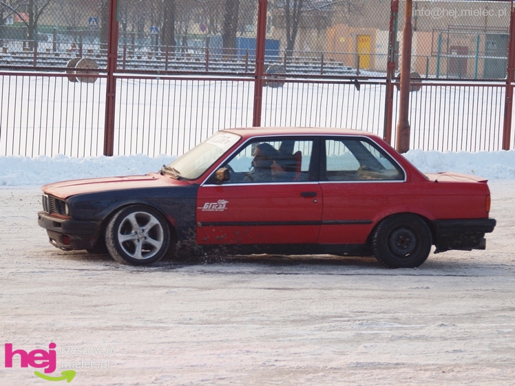 21. Finał Wielkiej Orkiestry Świątecznej Pomocy w Mielcu. Impreza finałowa - część 1